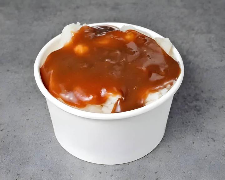 Poutine poulet frit, La Prairie